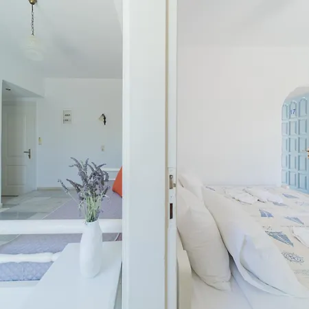 Agia Anna Living