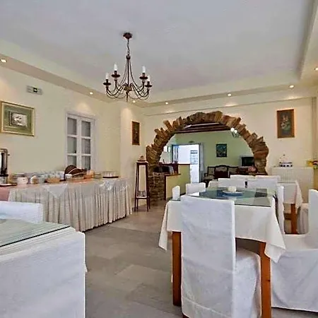 Apartment Agia Anna Living